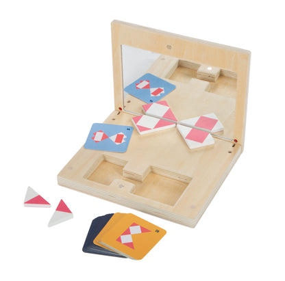 Jeu de symétrie avec miroir « Educate »