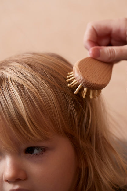 Set brosses et peigne bébé en bois avec pochette en coton